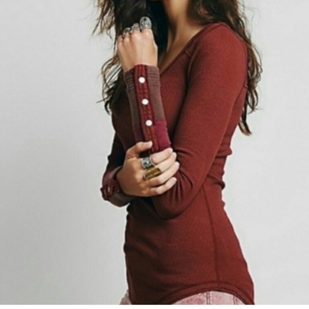 Free People Long Sleeve Sunnie Valley Cuff Thermal Maroon Size S